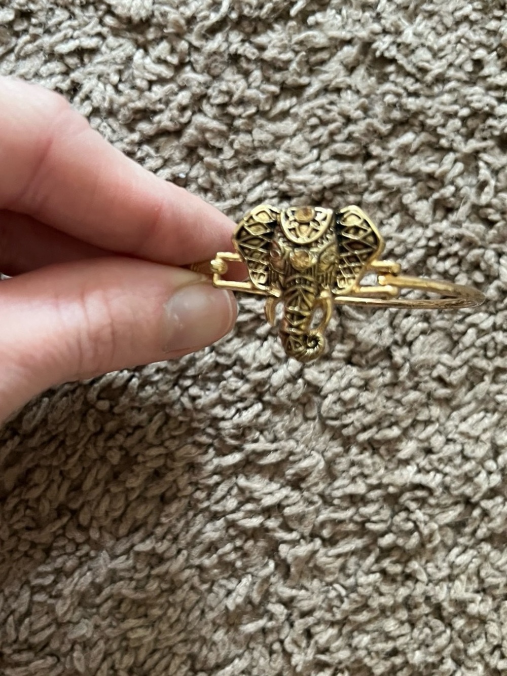 NWOT Fashion Nova Gold Elephant Motif Bracelet for Women